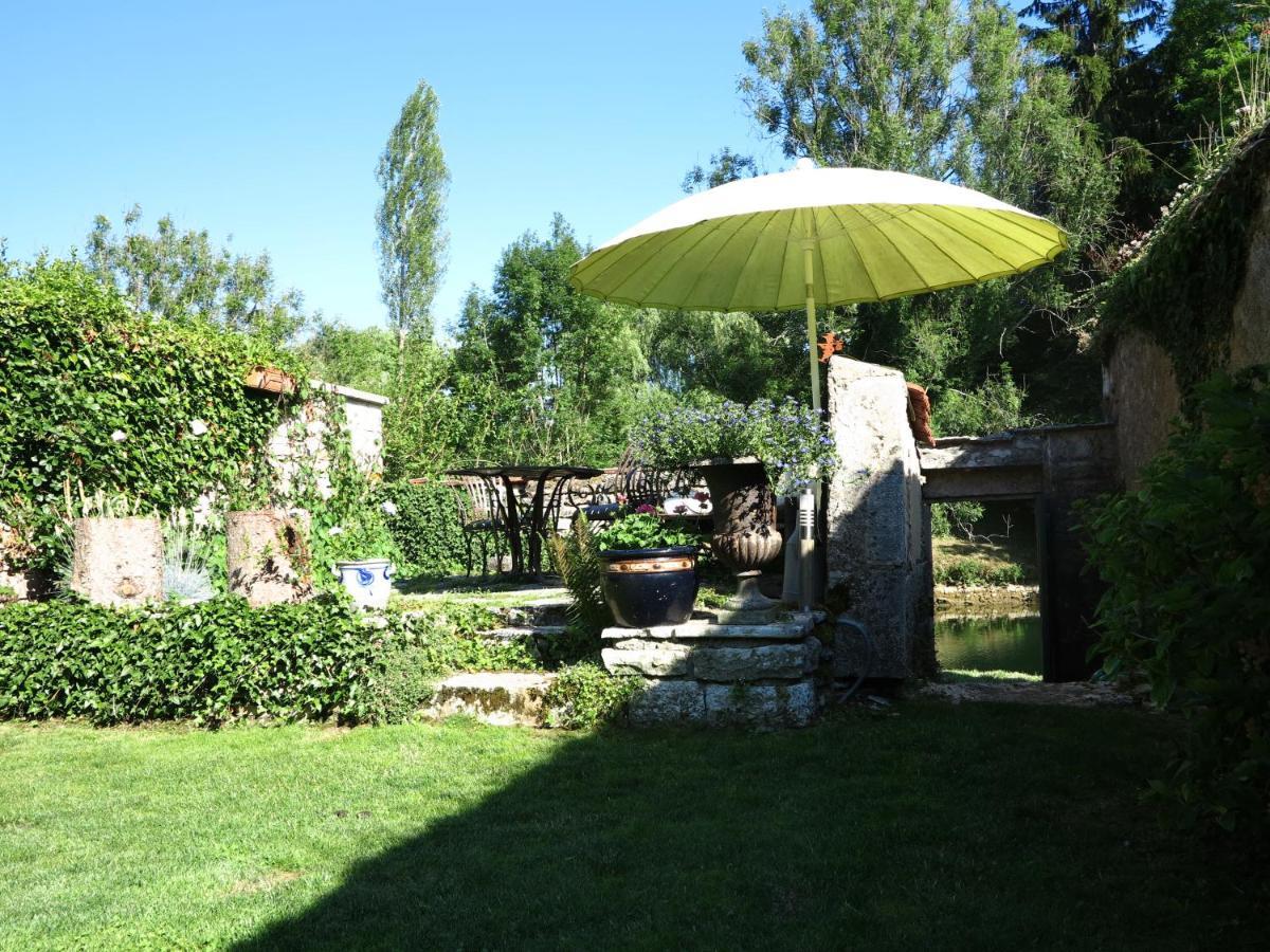 Le Jardin De Gustave Bed & Breakfast Ornans Dış mekan fotoğraf